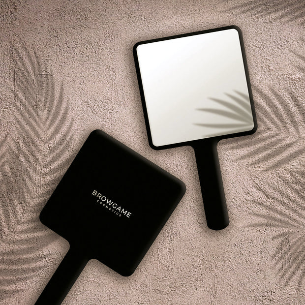 This lightweight yet durable handheld mirror is the perfect mirror for tending your brows, makeup and skincare needs. 