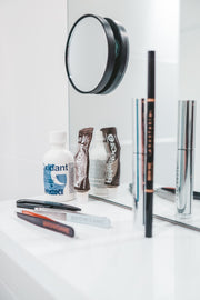 Browgame Cosmetics Signature Suction Mirror comes with a 10x magnifying glass and is made of ABS that makes it last for eternity. With this mirror from Browgame Cosmetics your brows will look perfect anytime and anywhere! 